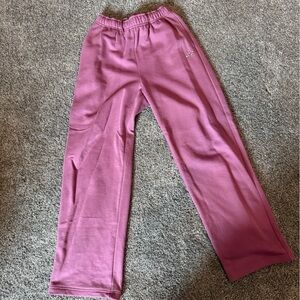 Alo Accolade Soft Mulberry Straight Leg Sweatpant